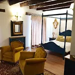 Palacio De Monjaraz Hotell 2*