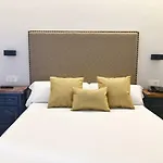 Palacio De Monjaraz Hotel Avila