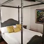 Hotel Palacio De Monjaraz