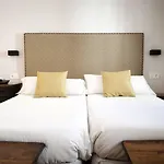 Palacio De Monjaraz Hotel Avila