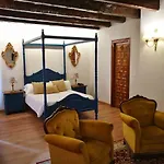 Palacio De Monjaraz Hotel