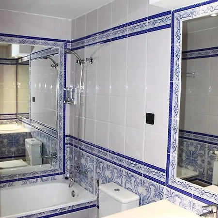 Hotel Palacio De Monjaraz 2*