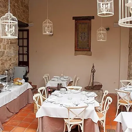 Otel Palacio De Monjaraz 2*