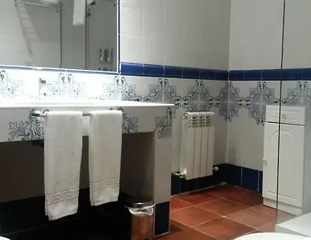 Palacio De Monjaraz 2*