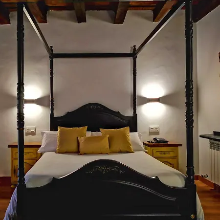 Palacio De Monjaraz 2* Ávila