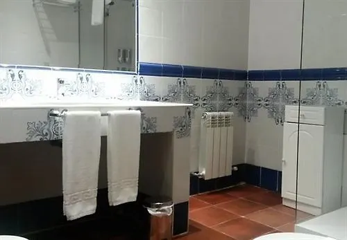 Palacio De Monjaraz 2*