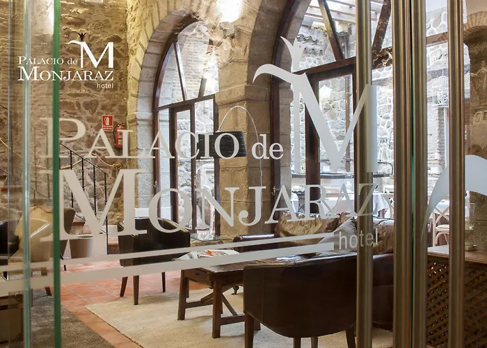 Hotel Palacio De Monjaraz