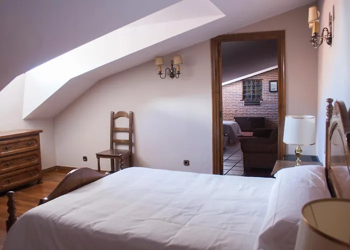 Palacio De Monjaraz 2* Ávila